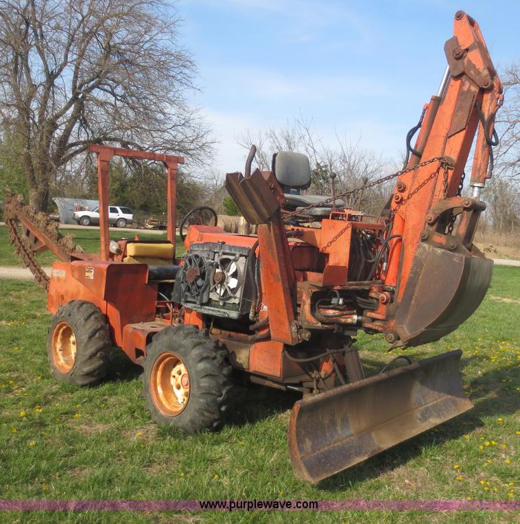 Ditch Witch R65 trencher - F6896