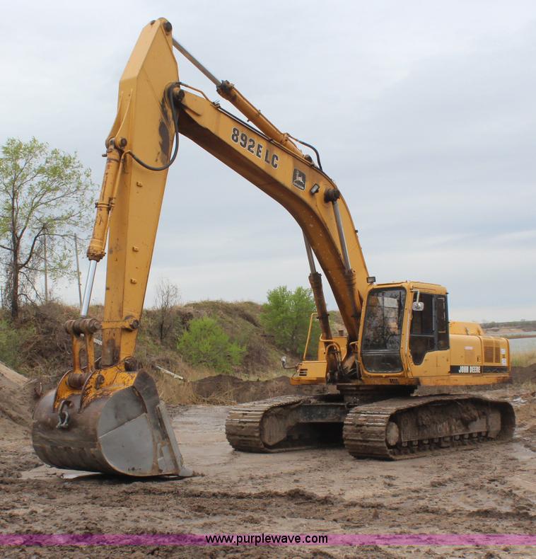1996 John Deere 892E LC excavator - H6106