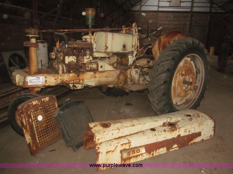 Cockshutt 550 tractor - F7356