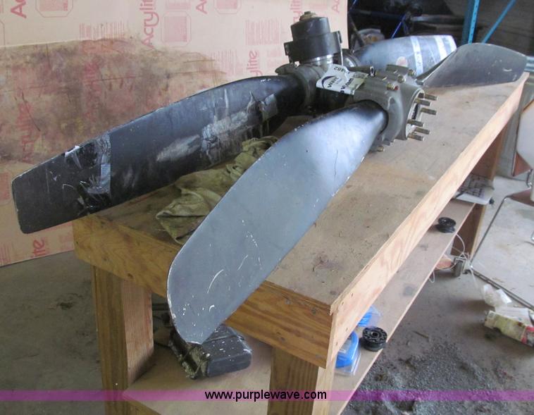 (2) propellers - J3482