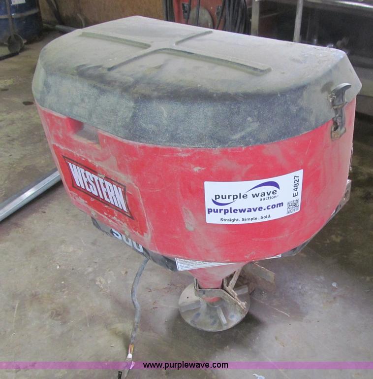 Western 500 broadcast spreader - E4827