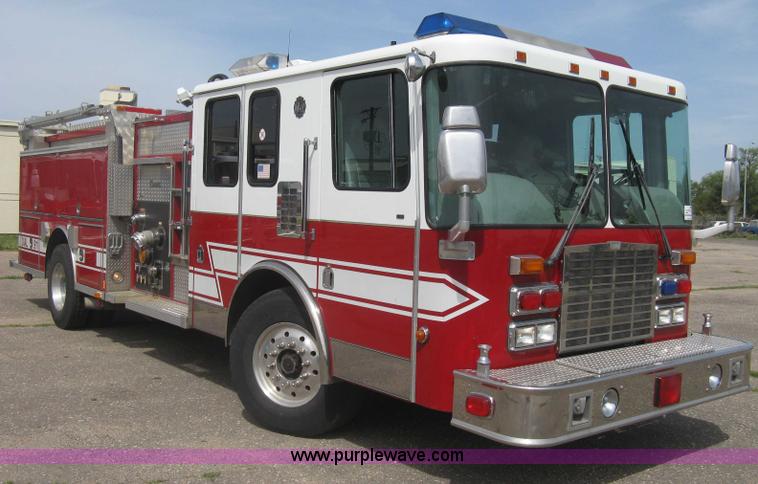 2000 HME 1871 fire truck - H5461