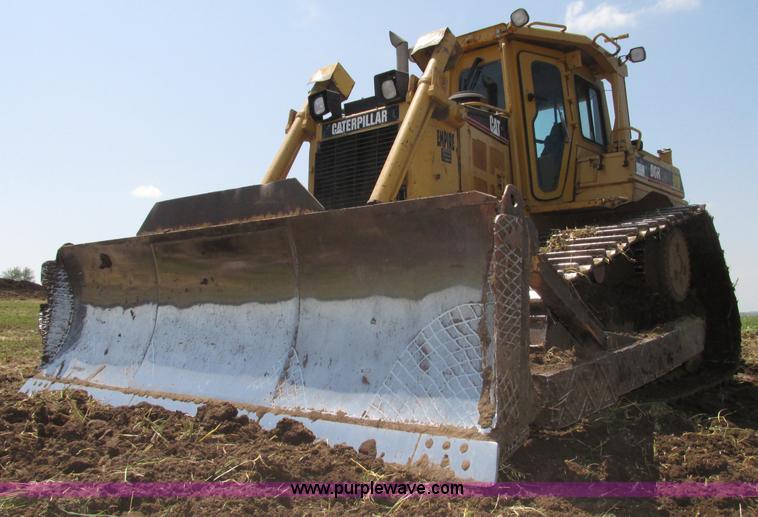 1996 Caterpillar D6R LGP dozer - F7433