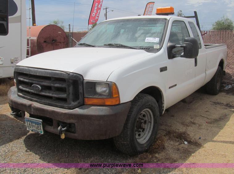 2000 Ford F250 Super Duty SuperCab pickup truck - H8919