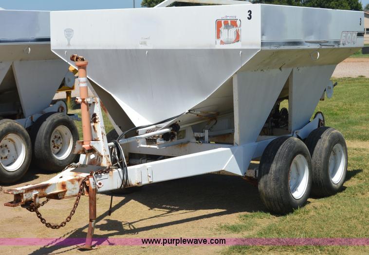 Willmar 500 spreader - AY9744