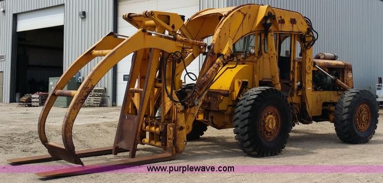 Pettibone Super 204-A rough terrain forklift - E9003