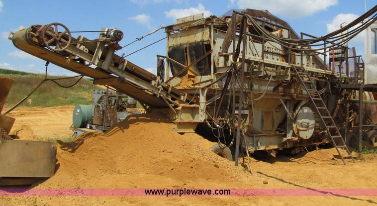 Universal 880 Super G 4300 portable jaw/roll crushing plant - E4980