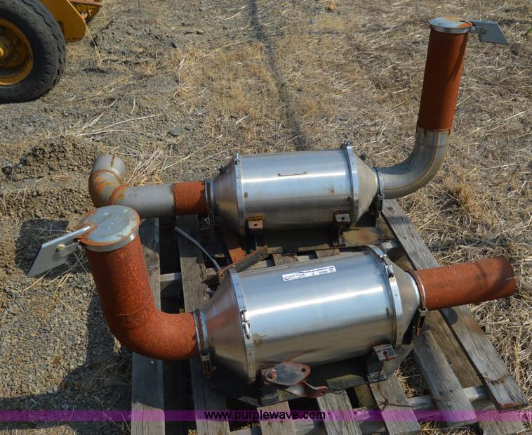 (2) catalytic converters - Z9288