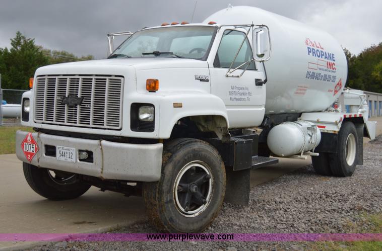 1991 Chevrolet Kodiak propane truck - AY9479
