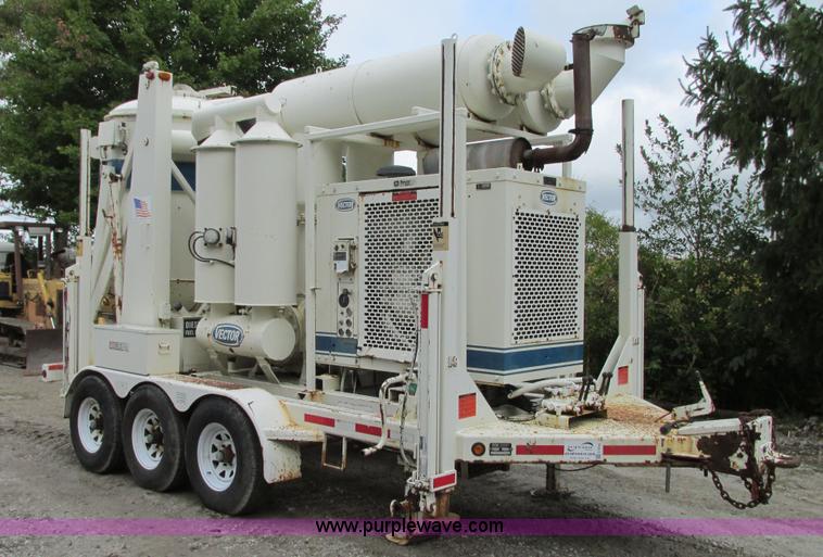 1999 Vector 07019 vacuum trailer - G9092