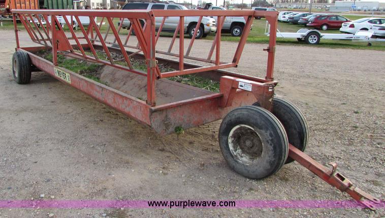 Meyer round bale feeder wagon - I6741