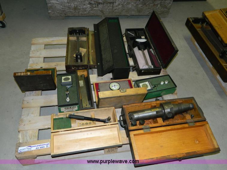 Assorted calipers - AX9965