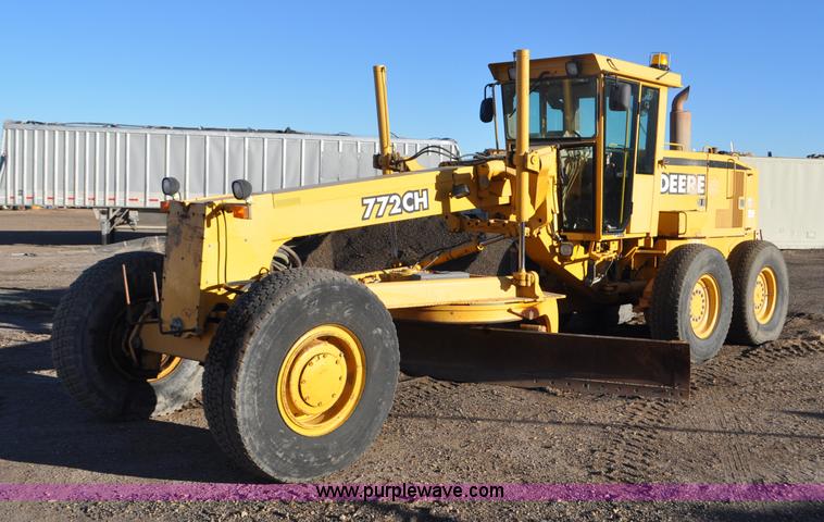 1999 John Deere 772CH articulated motor grader - F2174