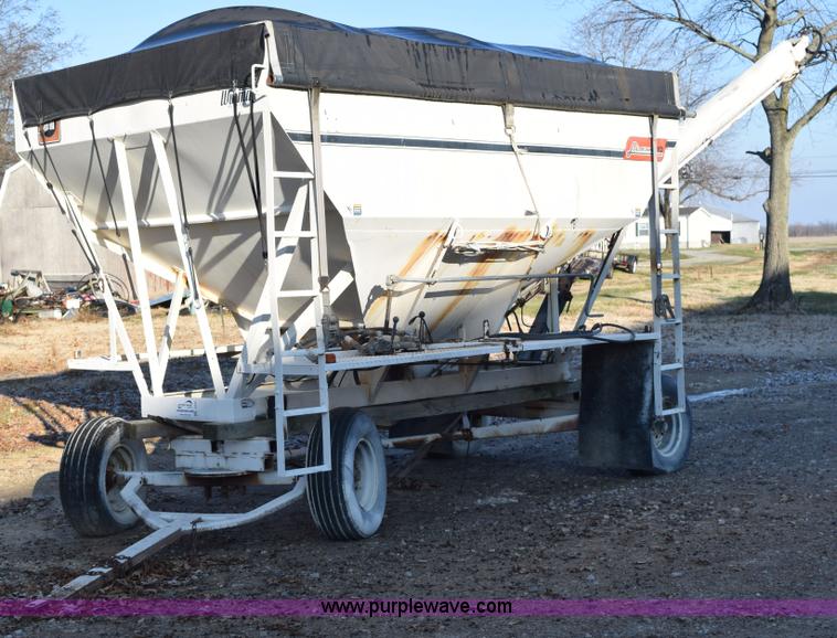 Willmar Load Runner 10 dry tender bed - I8539