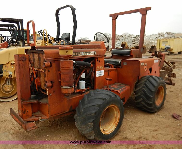 Ditch Witch R65 trencher - I2448
