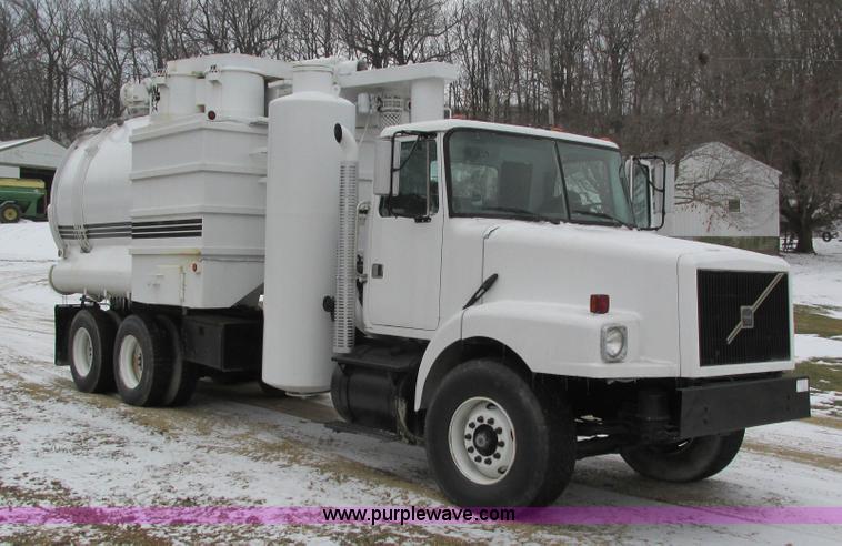 1998 Volvo WG 64 Jetter vacuum truck - I4086