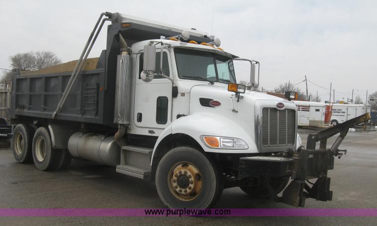 2008 Peterbilt 340 dump truck - K2927
