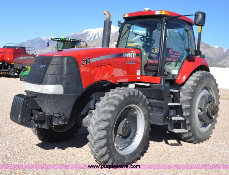 2010 Case IH Magnum 210 MFWD tractor - F2278