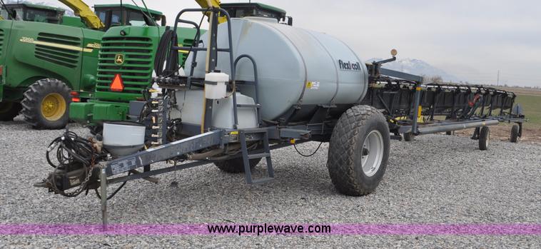 Flexi-Coil 67XL pull type sprayer - F2287