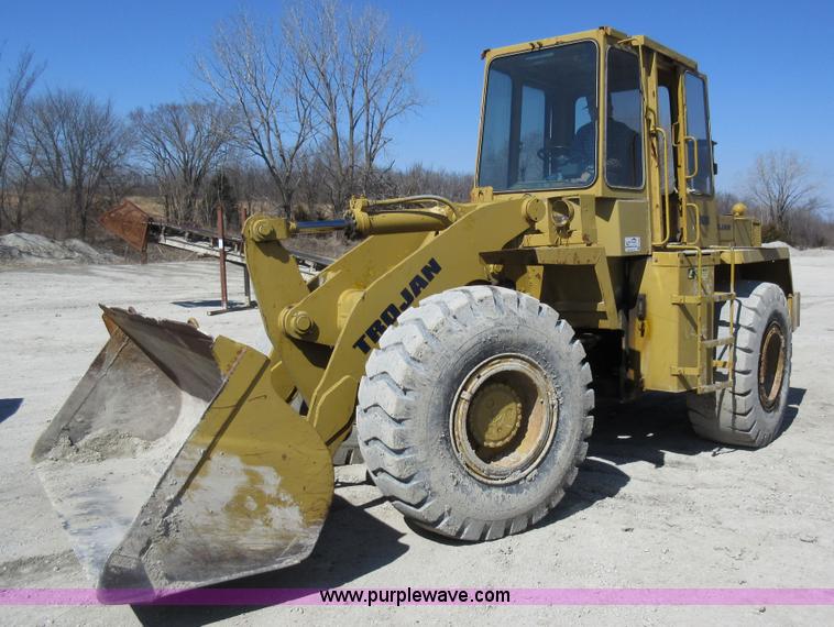 Trojan 1900 wheel loader - F8385