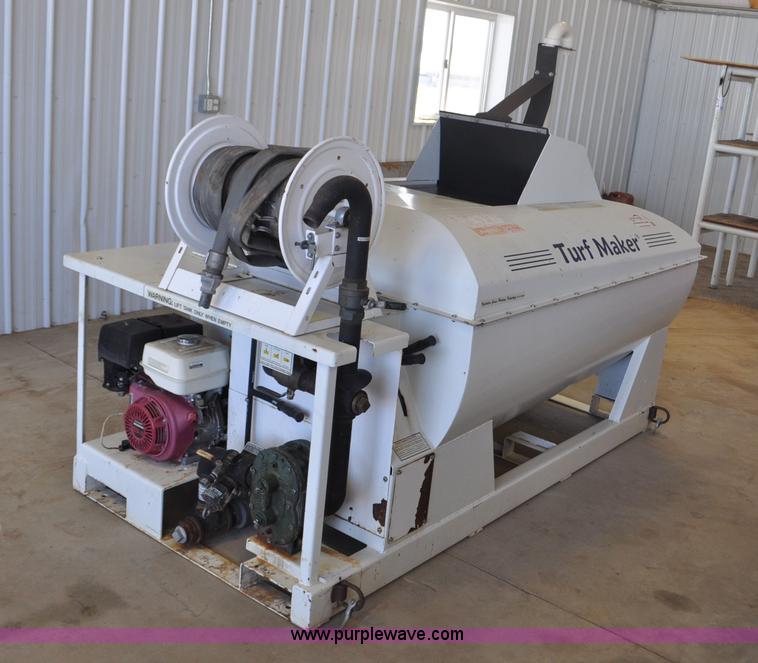 Turf Maker hydro seeder - F2402