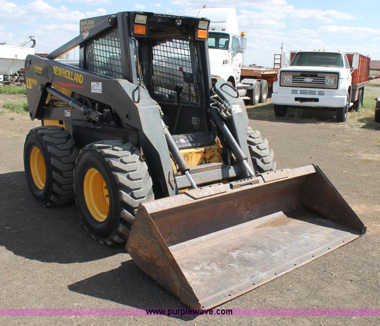 2005 New Holland LS190 skid steer - H1547