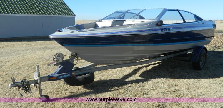 1988 Bayliner Caprice boat - AQ9292
