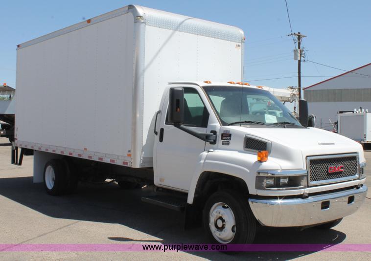 2008 GMC C5500 box truck - H1512