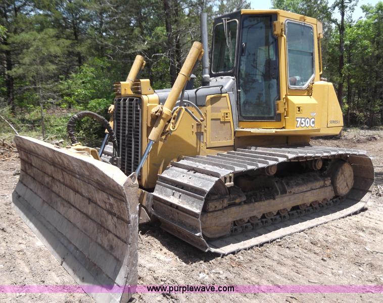 2004 John Deere 750C LGP Series II dozer - D1553