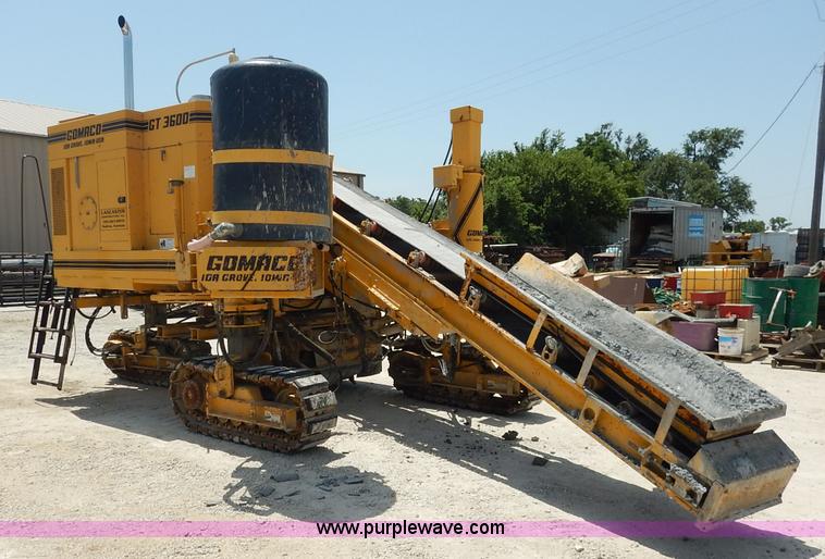 1999 Gomaco GT3600 curb machine - J3841