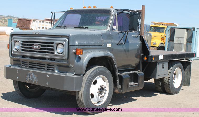 1985 Chevrolet Kodiak flatbed truck - J1494