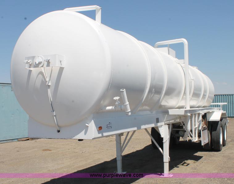 1981 Republic water trailer - J1495