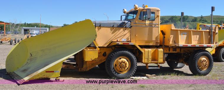 1982 Oshkosh WT2206 remanufactured dump truck - F2491