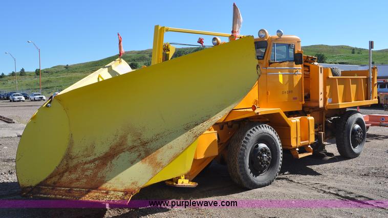 1980 Oshkosh WT2206 remanufactured dump truck - F2492