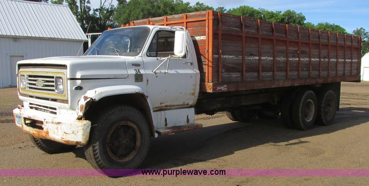 1973 Chevrolet C65 grain truck - A8839