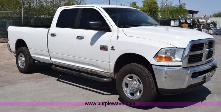 2011 Dodge Ram 2500 Crew Cab pickup truck - L5799