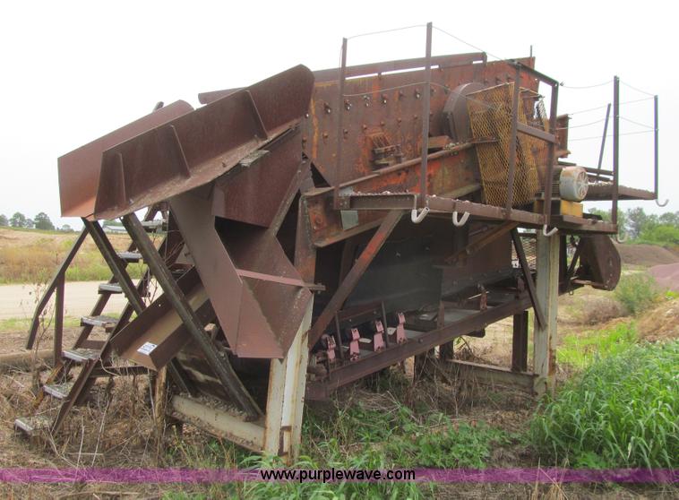 Pioneer 1948 three deck vibratory screen - K6306