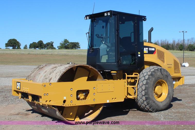 2013 Caterpillar CS56B single drum roller - J4474