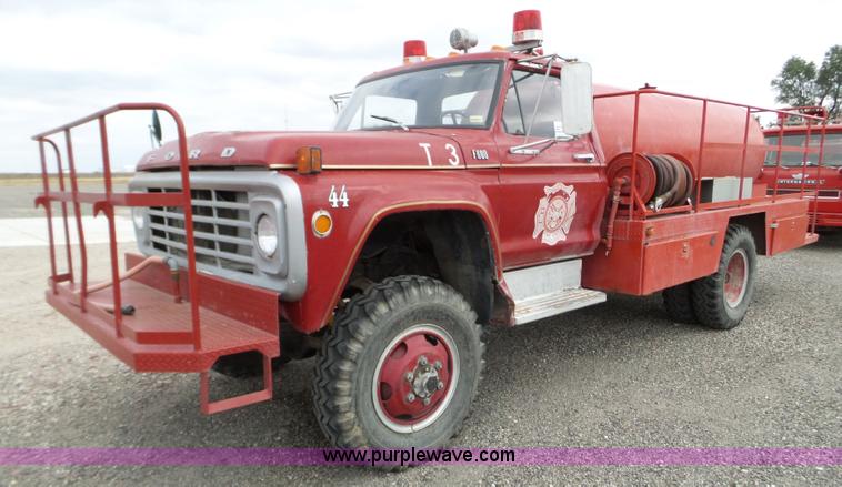 1979 Ford F600 tank truck - L5086