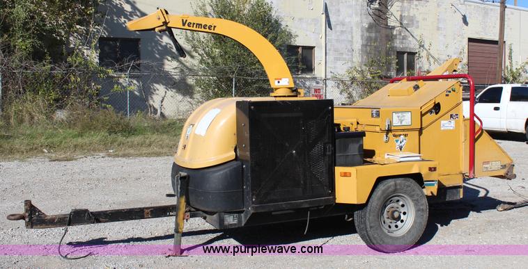 2005 Vermeer BC1400 chipper - J4279