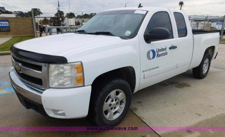 2008 Chevrolet Silverado 1500 LT Ext. Cab pickup truck - J7494