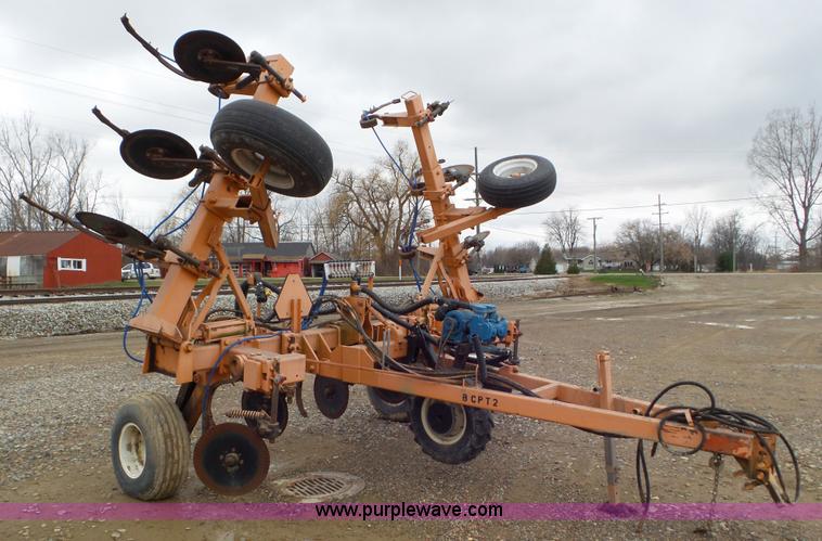 Anhydrous ammonia applicator - J8434