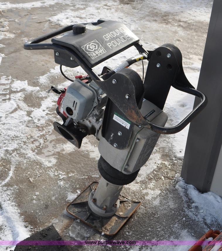 MBW R442 walk-behind compactor - G7045