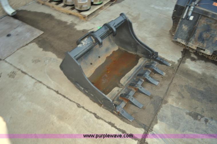 Bobcat excavator bucket - G7058