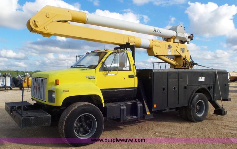 1991 GMC TopKick bucket truck - J8372