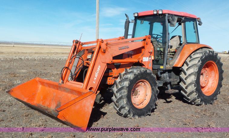Kubota M125X MFWD tractor - G7104