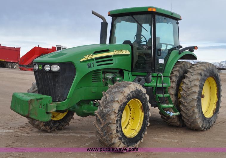 2005 John Deere 7820 MFWD tractor - G7148