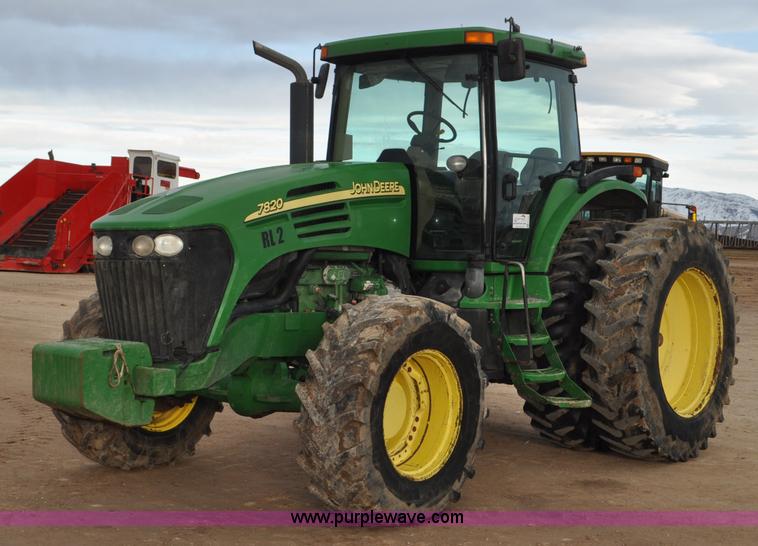 2004 John Deere 7820 MFWD tractor - G7149