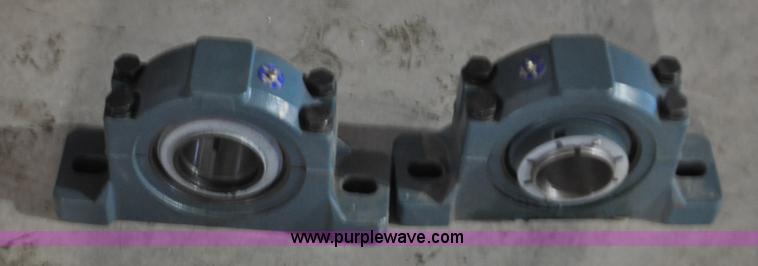 (2) Dodge spherical roller bearings - G7202