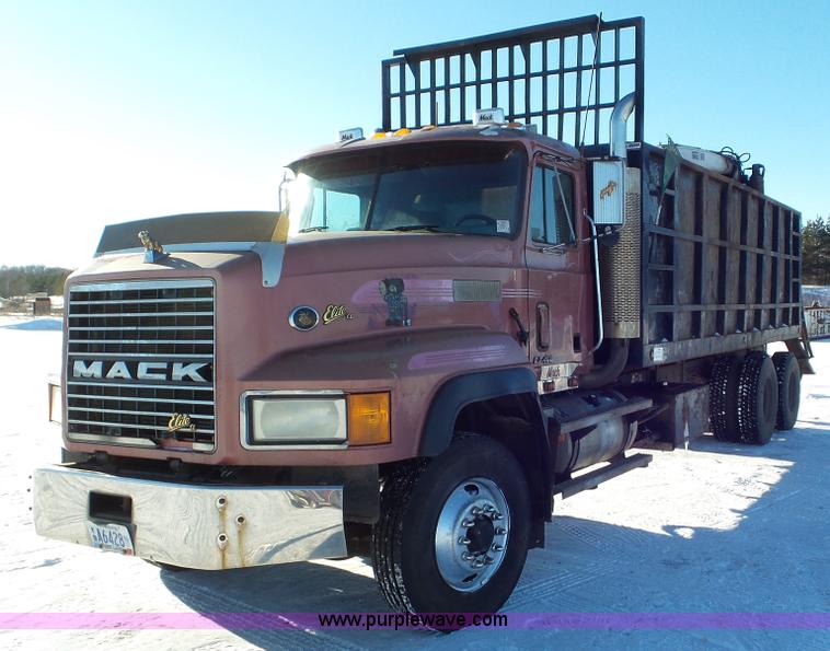 1999 Mack CL713 grapple truck - K4506
